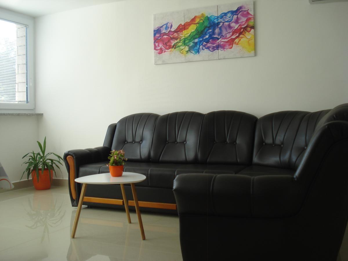 Apartment Premantura Buitenkant foto